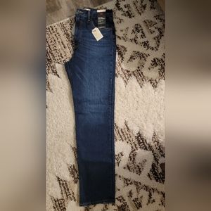 NWT LEVIS 70s ULTRA HIGH RISE SLIM STRAIGHT JEAN SIZE 29X31